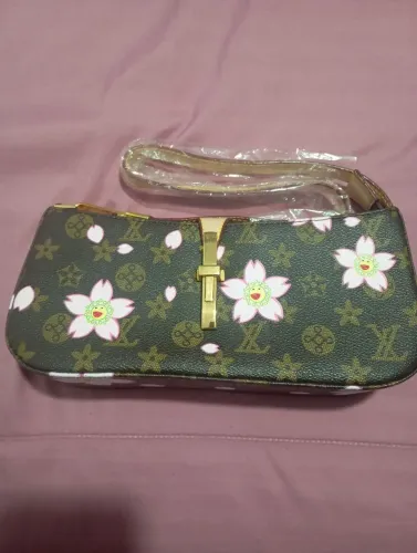 Bolsa florzinha Louis Vuitton
