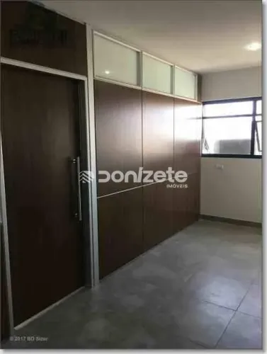 Sala Comercial 67 m² no Centro de Santo André  3 Salas, 2 Banheiros, 1 Vaga