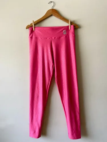 Calça legging texturizada - DLK