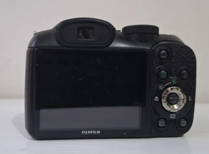 Fujifilm FinePix da série S ( ESTÁ COM DEFEITO)