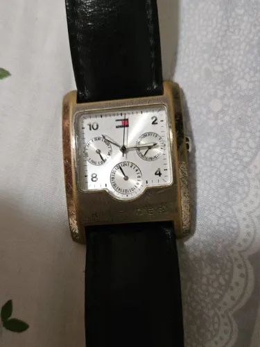 Relógio usado Tommy Hilfiger