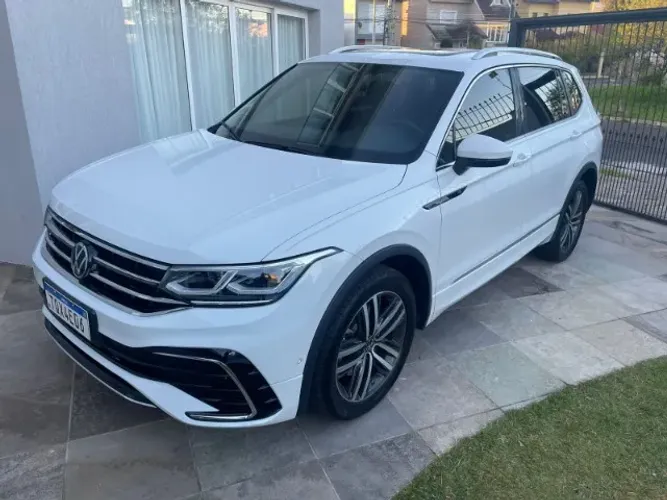 Volkswagen Tiguan Allspac R-line 300 TSI 2.0 2025