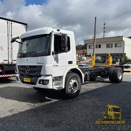 M.benz Atego 1719