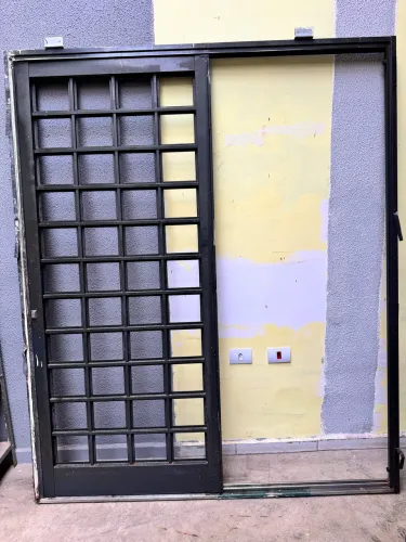 Porta de correr sasazaki