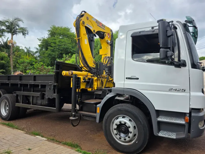 Mb Atego 2425 Munck Luna 25005