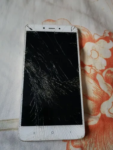 Vendo aparelho p/peças Redmi Note4