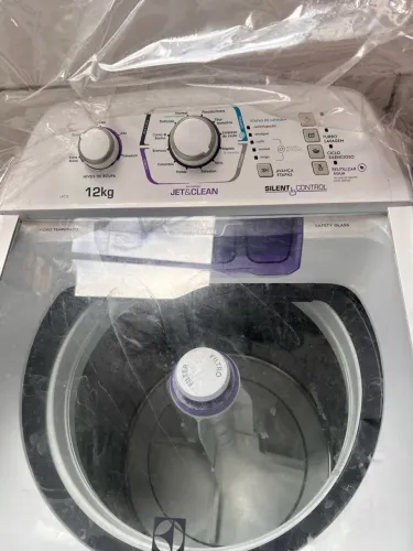 Máquina de lavar Electrolux 12kg