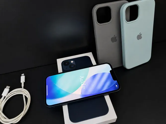 ? iPhone 13 128GB Meia-Noite - Original, Nunca Aberto e com Preço de Oportunidade!