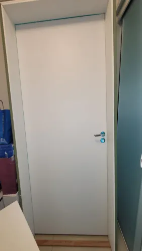 Porta laqueada nova