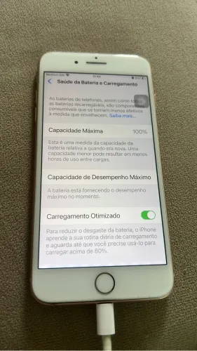 iPhone 8 Plus bem novo