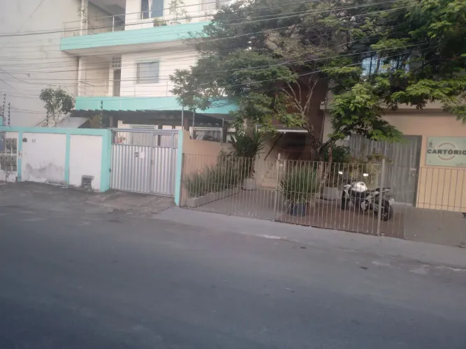 Alugo excelente apto, área nobre, centro de Lauro de Freitas
