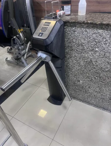 Catraca para acesso em academia 