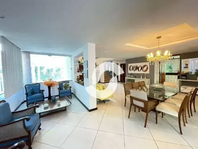 Casa com 4 dormitórios à venda, 350 m² por R$ 3.000.000,00 - Itacoatiara - Niterói/RJ
