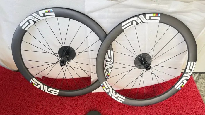 Rodas speed carbono 50mm zeradas sem uso!