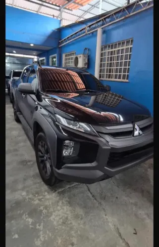 Mitsubishi L200 Trit. S.out. GLS 2.4 CD Diesel Aut. 2025