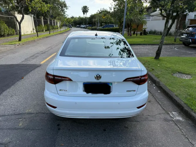 Volkswagen Jetta Comfort. 250 TSI 1.4 Flex 16V Aut. 2019