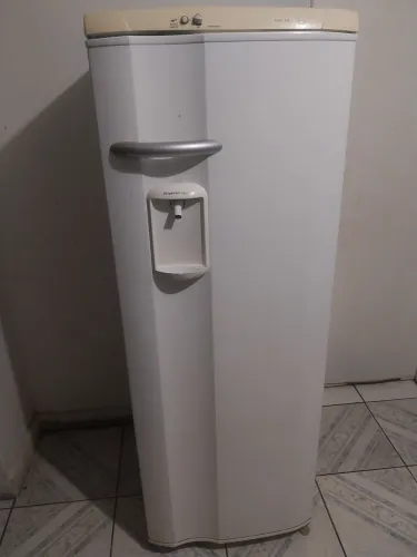 Vende-se geladeira Electrolux