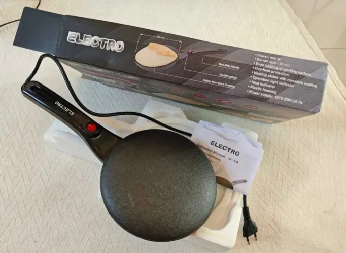 Panquequeira elétrica 110V seminova