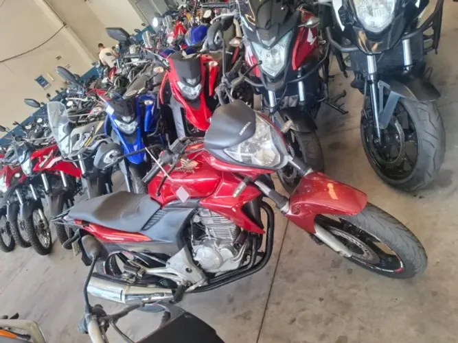 Honda CB 300cc 2011