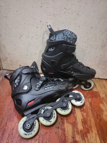 Patins Urbano Mikoyan tamanho 42