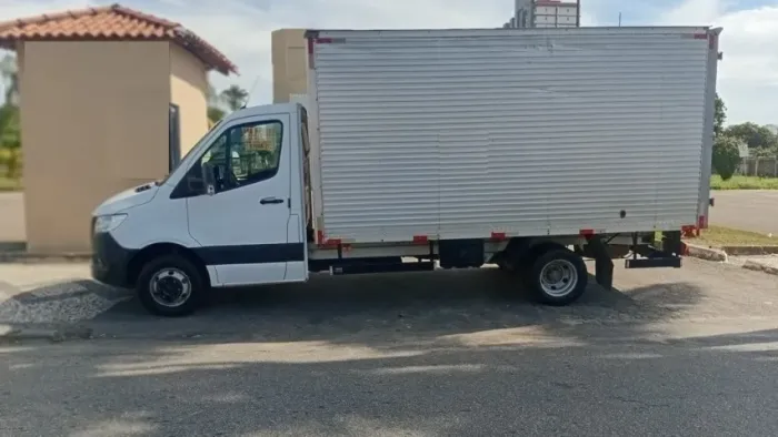 Caminhão Baú - MB Sprinter 516  2020 - Excelente Estado 