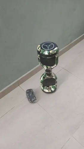 Hoverboard camuflado semi novo 