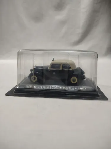 Brinquedo miniatura Mercedes 170V - Berlin - 1952
