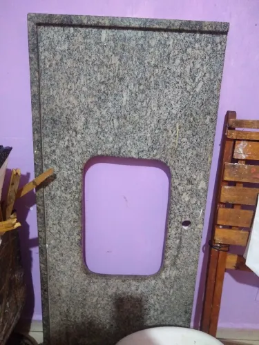 Pia de mármore sem coifa