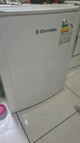 Frigobar Eletrolux 80 Litros