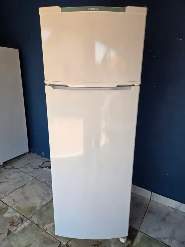 Vendo geladeira Consul Semi-nova