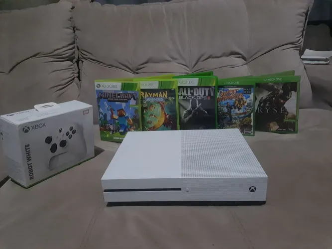 Xbox One S + Controle Novo + 5 Jogos