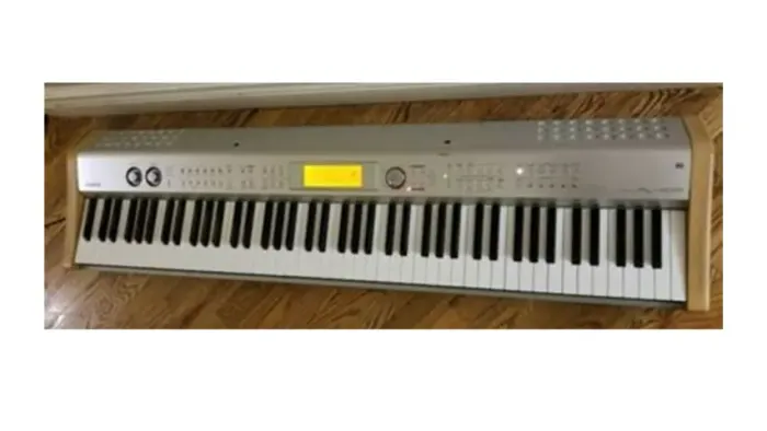 Piano Digital CASIO PL-40R