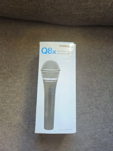 Microfone Samson Q8X