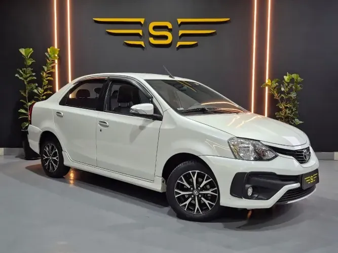 Toyota Etios Platinum Sed. 1.5 Flex 16V 4P Aut. 2017