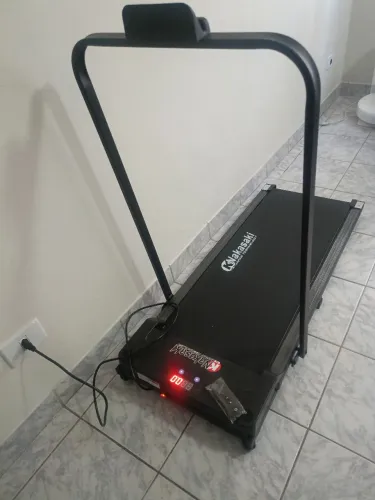 Esteira elétrica pouco usada 110v