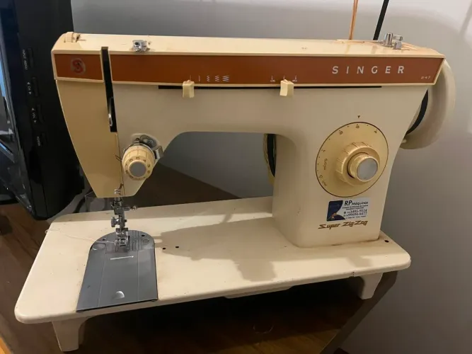 Máquina de costura singer Super ZIGZAG