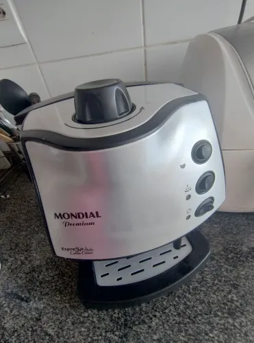 Cafeteira expresso Mondial