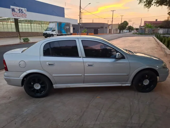 Chevrolet Astra GL 1.8 MPFI 3P 2000