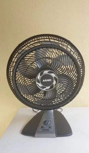 Ventilador Arno 40cm Para retirada de peças ou conserto.