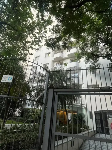 Apartamento para aluguel possui 45 metros quadrados com 1 quarto