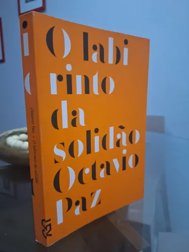 Livro Labirinto da Solidão ( ed. Cosac Naify)