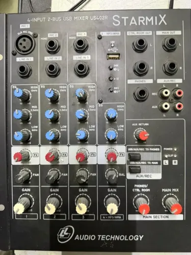 MIXER mesa de som STARMIX 402, muito nova