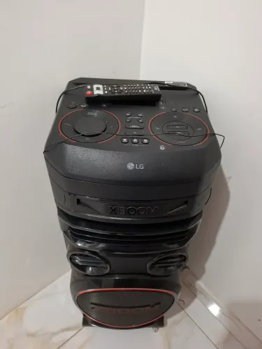 TORRE DE SOM XBOOM LG