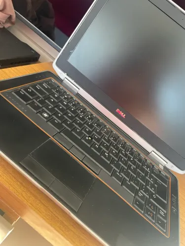 Notebook Dell R$400,00 funcionando
