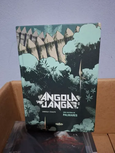 Angola Janga: Uma História de Palmares - Marcelo D'Salete (Capa Dura)