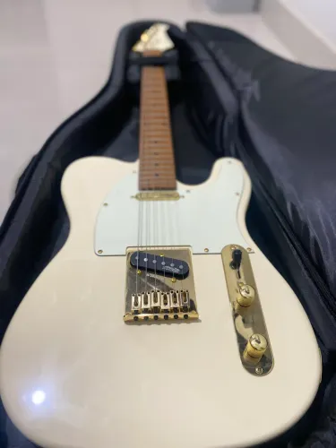Guitarra Benson Telecaster + Pedaleira Tank-G