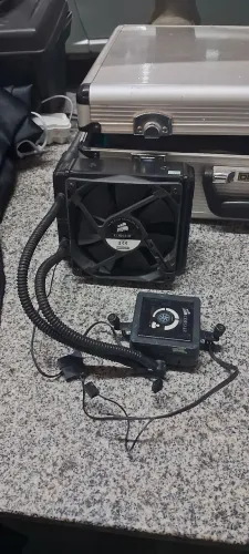 Water Cooler Corsair Hydro Series H80 - Completo - Intel e AMD