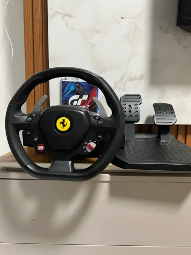 Kit Gran Turismo PS5, Mídia física nova, volante Ferrari com os pedais novo Thrust Master