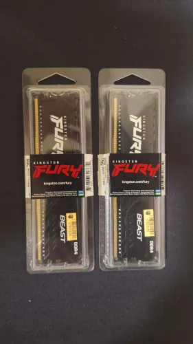 Kit Memória RAM DDR4 8GB (2x4GB) 2666Mhz Kingston Fury Beast CL16