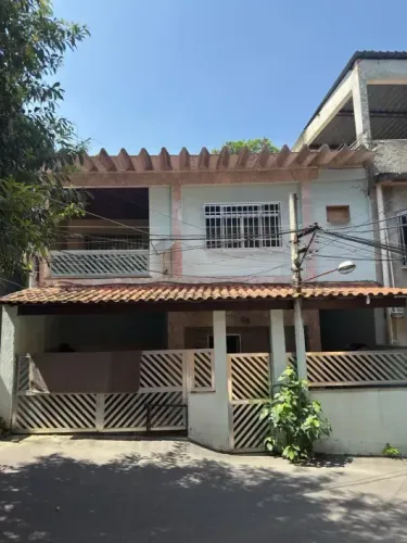 Oportunidade! Casa Duplex 3 quartos, Condomínio Fechado - Olinda, Nilópolis.